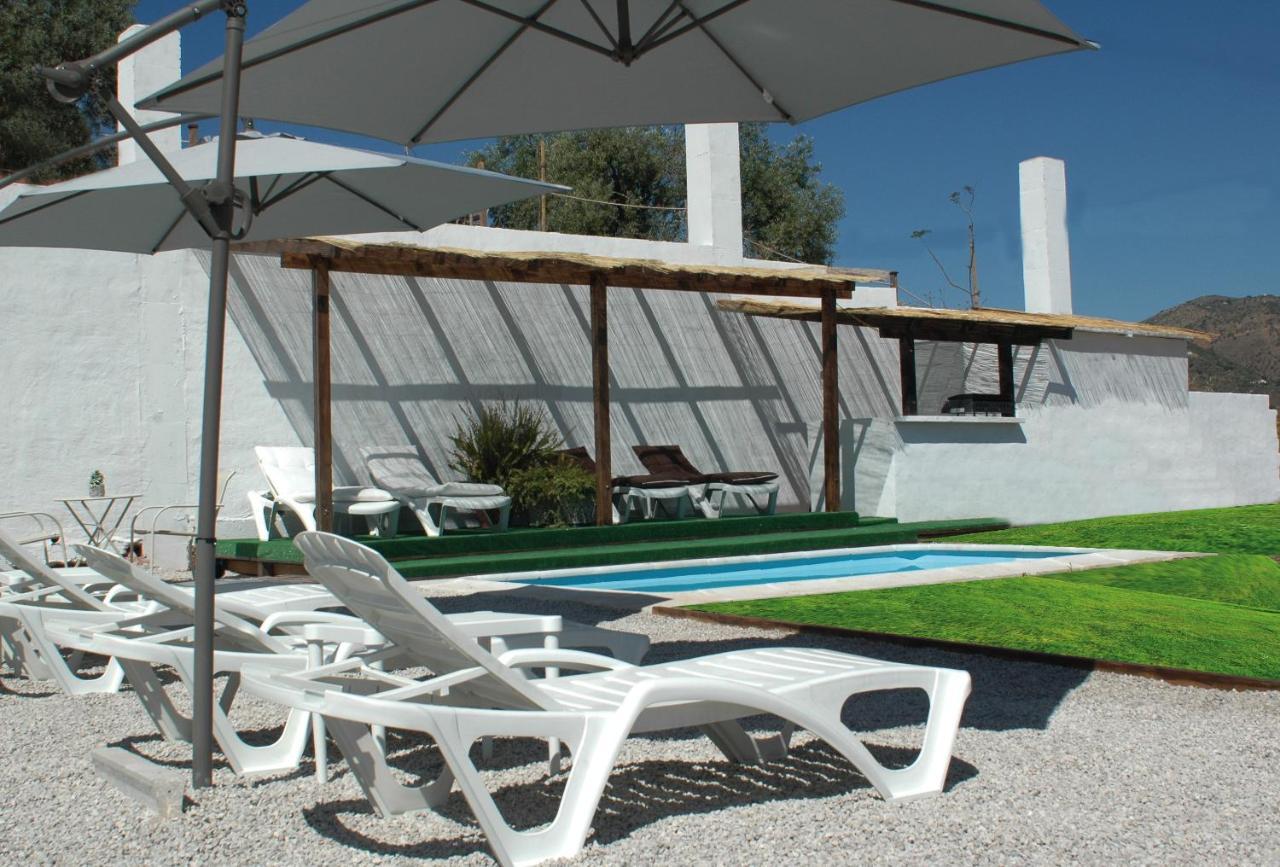 Jingtu Wellness & Spa B&B Comares Екстериор снимка