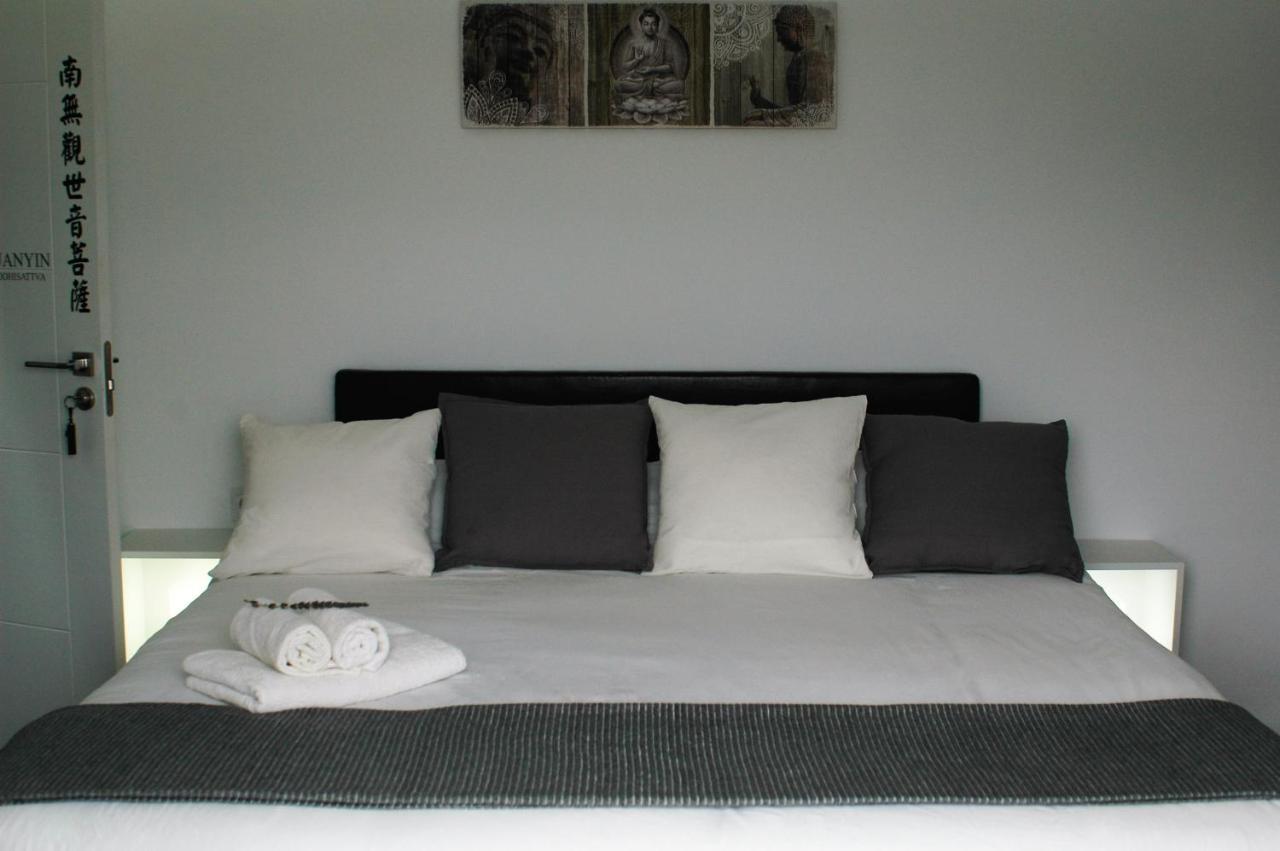 Jingtu Wellness & Spa B&B Comares Екстериор снимка